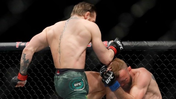 UFC: Conor McGregor beats Donald Cerrone in 40 seconds